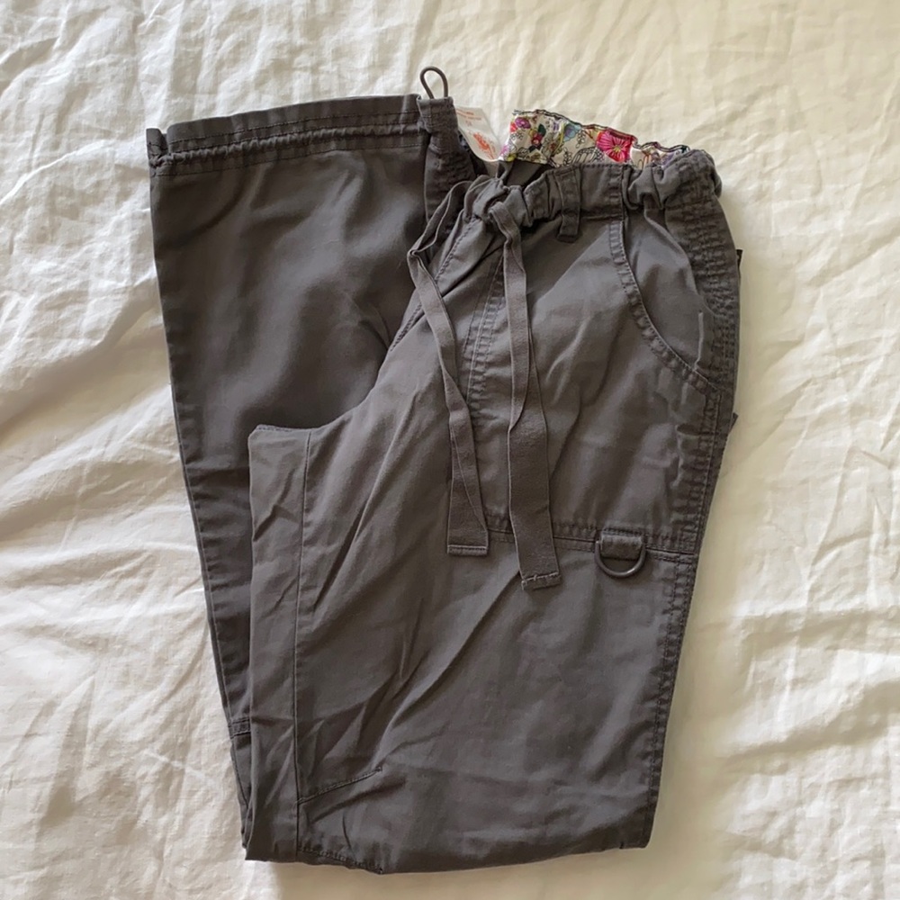 Koi scrub bottoms